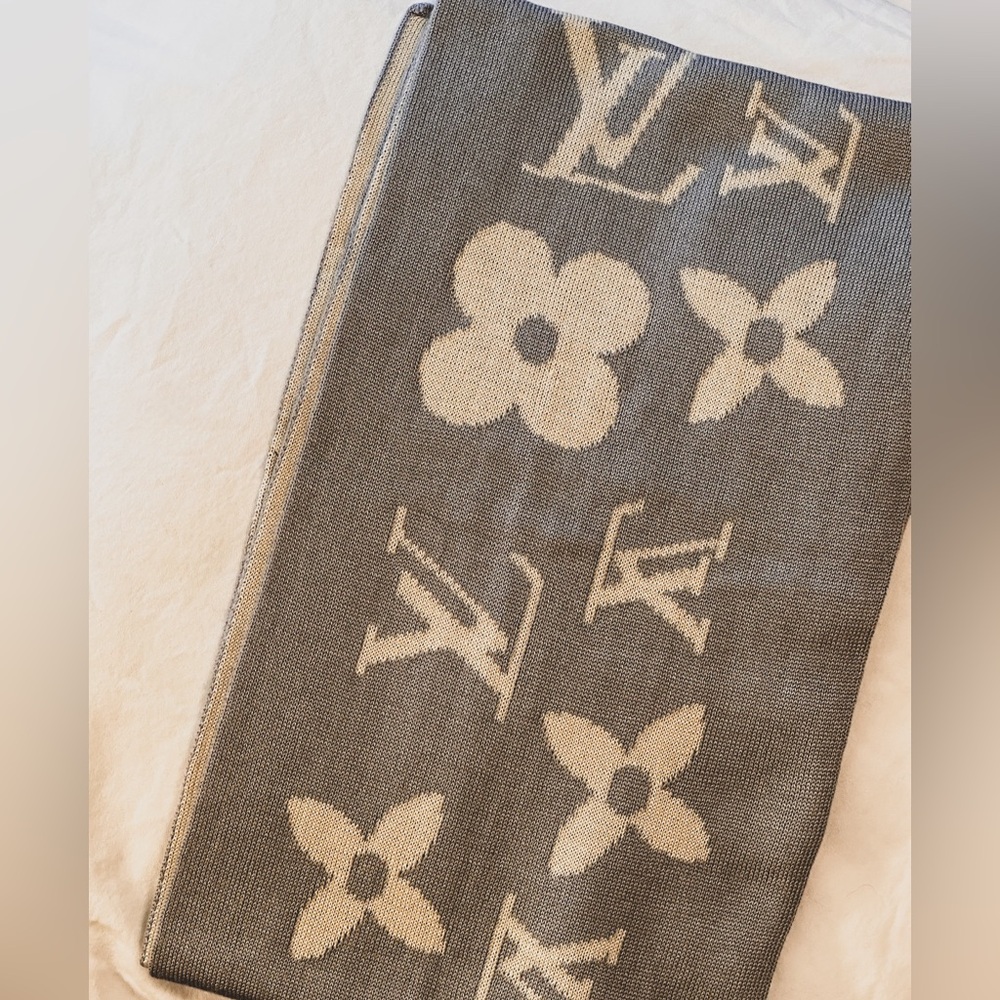 Louis Vuitton Reversible Monogram Scarf